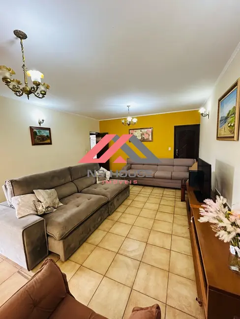 Foto 2 de Casa com 5 quartos à venda, 320m2 em Vila Aquilino, Santo Andre - SP