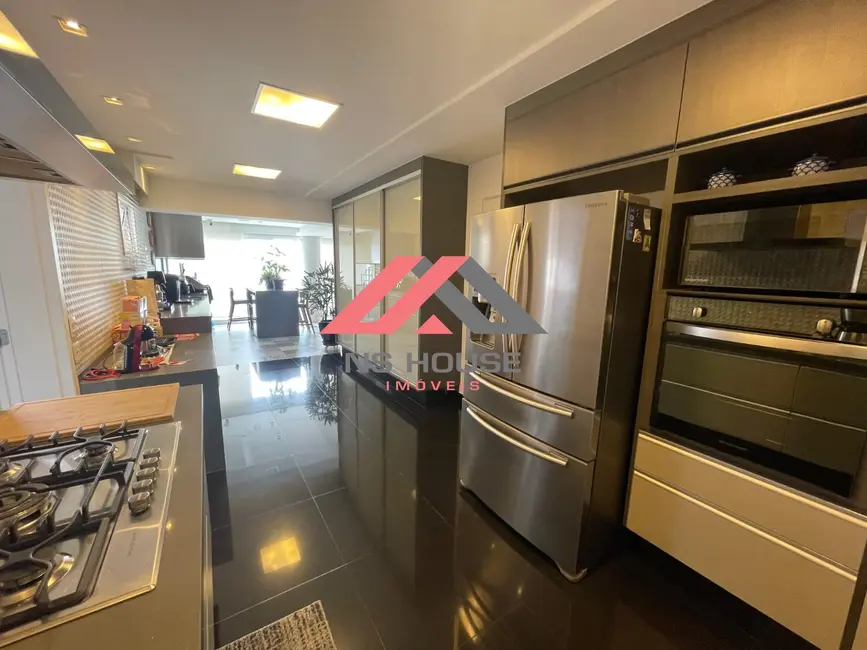 Apartamento com 3 quartos à venda, 234m2 em Cerâmica, Sao Caetano Do Sul - SP - imagem 8 Foto 8 de Apartamento com 3 quartos à venda, 234m2 em Cerâmica, Sao Caetano Do Sul - SP