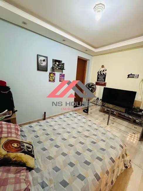 Foto 3 de Casa com 5 quartos à venda, 175m2 em Nova Gerty, Sao Caetano Do Sul - SP