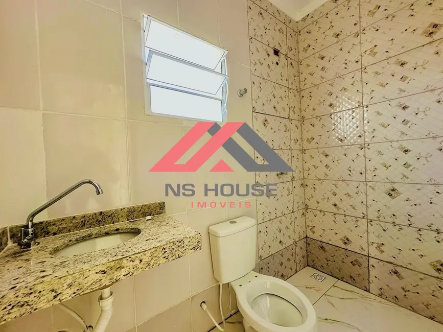 Foto 8 de Casa com 2 quartos à venda, 90m2 em Itanhaem - SP