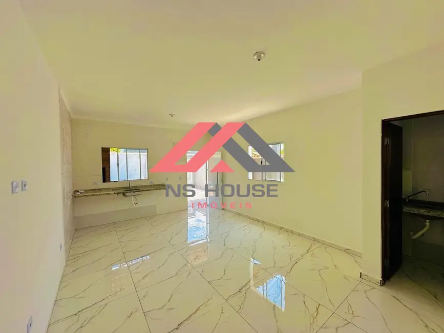 Foto 6 de Casa com 2 quartos à venda, 90m2 em Itanhaem - SP