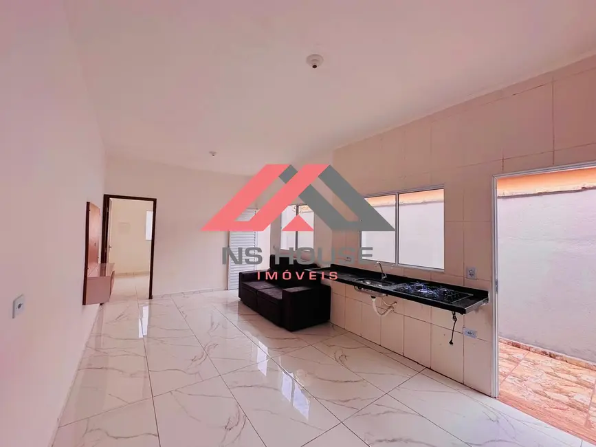 Foto 5 de Casa com 2 quartos à venda, 65m2 em Itanhaem - SP