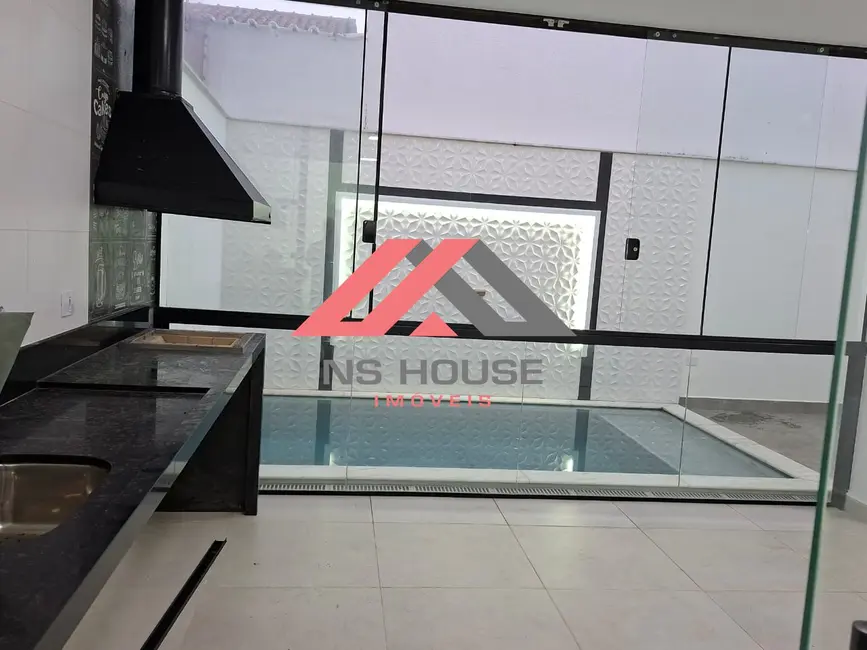 Foto 5 de Casa com 3 quartos à venda, 160m2 em Peruibe - SP