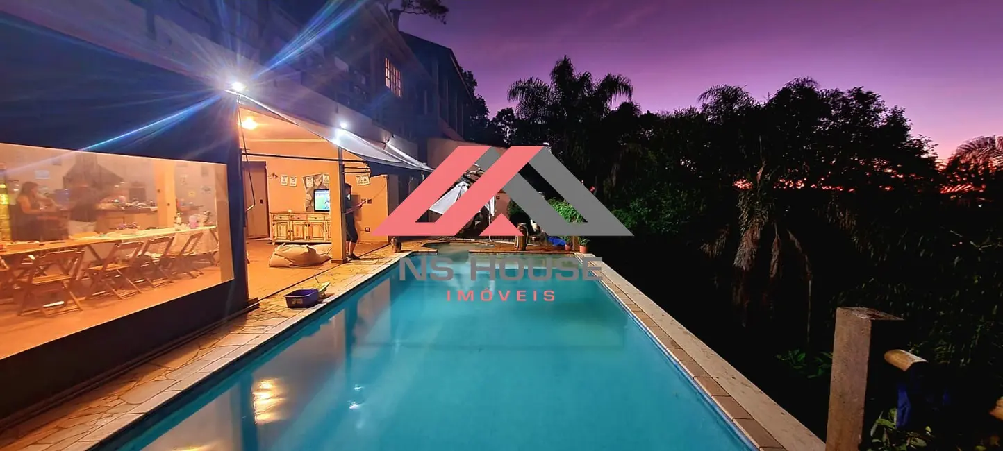 Foto 3 de Casa de Condomínio com 4 quartos à venda e para alugar, 200m2 em Estância Santa Maria do Laranjal, Atibaia - SP