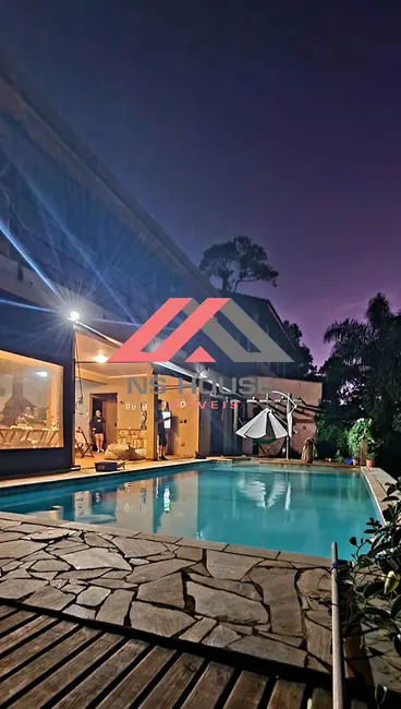 Foto 2 de Casa de Condomínio com 4 quartos à venda e para alugar, 200m2 em Estância Santa Maria do Laranjal, Atibaia - SP