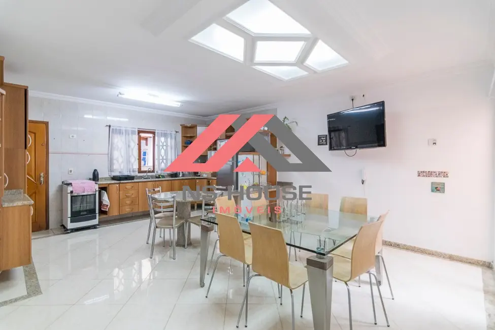 Foto 4 de Casa com 3 quartos para alugar, 215m2 em Olímpico, Sao Caetano Do Sul - SP