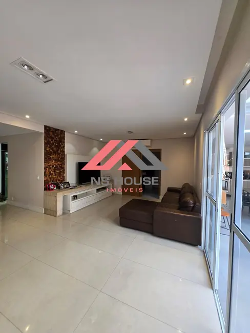 Foto 3 de Casa de Condomínio com 4 quartos à venda, 250m2 em Demarchi, Sao Bernardo Do Campo - SP