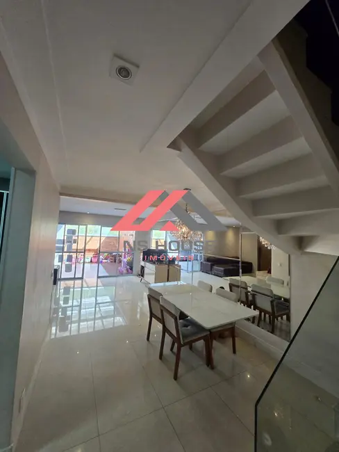 Foto 2 de Casa de Condomínio com 4 quartos à venda, 250m2 em Demarchi, Sao Bernardo Do Campo - SP