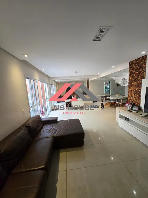 Foto 1 de Casa de Condomínio com 4 quartos à venda, 250m2 em Demarchi, Sao Bernardo Do Campo - SP