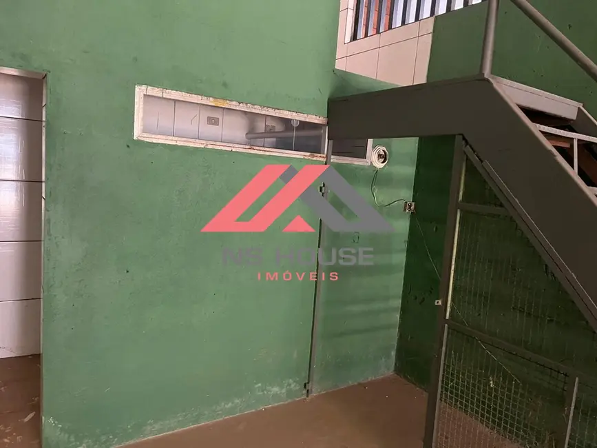 Foto 4 de Armazém / Galpão à venda, 358m2 em Vila Santa Cecília, Maua - SP