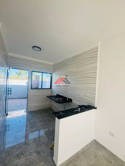 Casa de Condomínio com 2 quartos à venda, 75m2 em Itanhaem - SP - imagem 2 Foto 2 de Casa de Condomínio com 2 quartos à venda, 75m2 em Itanhaem - SP