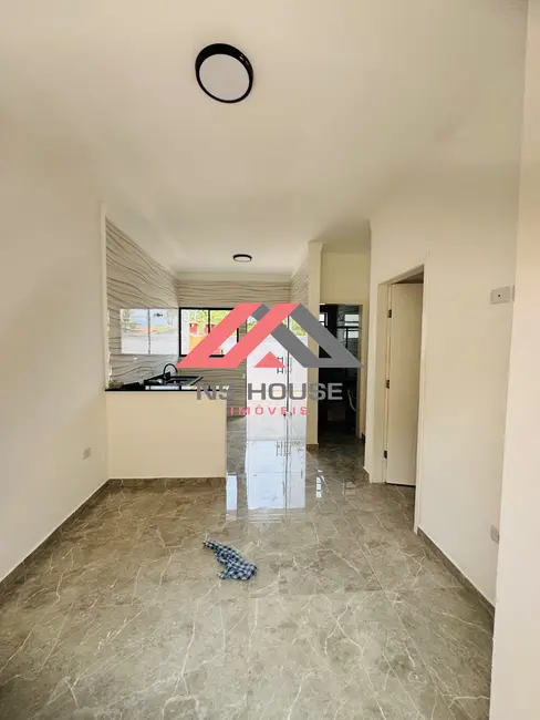Foto 2 de Casa com 2 quartos à venda, 75m2 em Itanhaem - SP