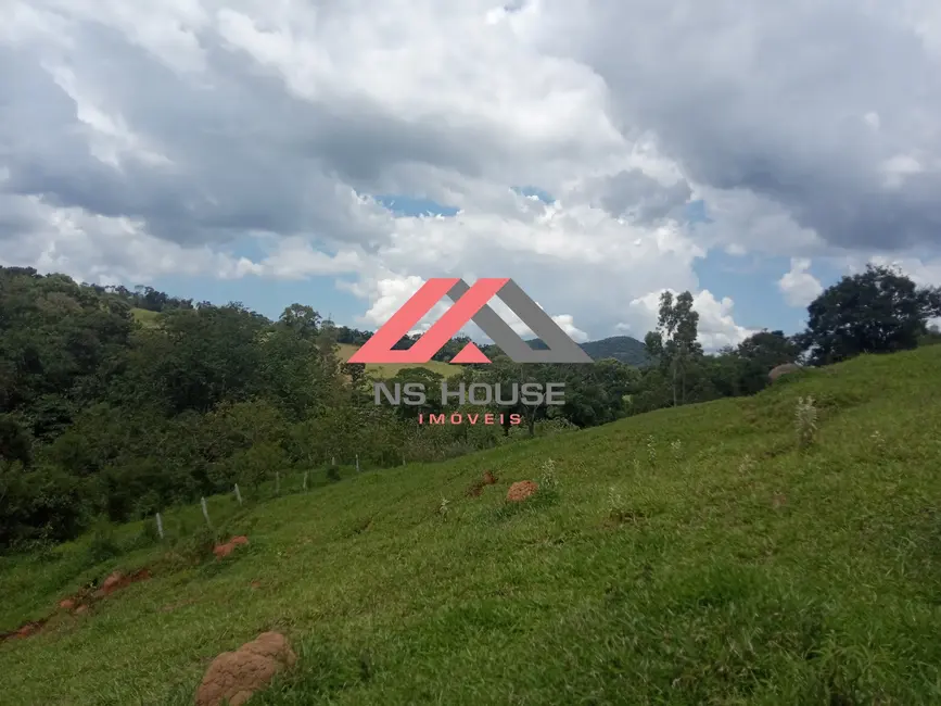 Foto 1 de Terreno / Lote à venda, 65000m2 em Pinhalzinho - SP
