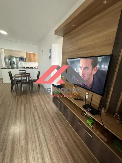 Foto 2 de Apartamento com 2 quartos à venda, 76m2 em Mongagua - SP