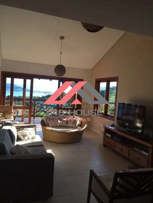 Foto 5 de Casa de Condomínio com 4 quartos à venda, 300m2 em Ilhabela - SP