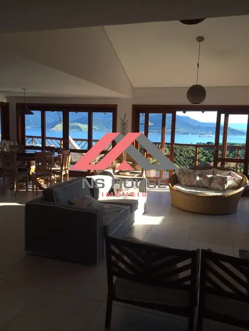 Foto 2 de Casa de Condomínio com 4 quartos à venda, 300m2 em Ilhabela - SP