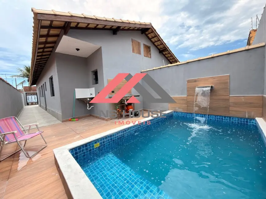 Foto 1 de Casa com 2 quartos à venda, 63m2 em Itanhaem - SP