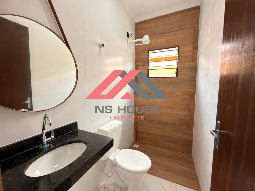 Foto 5 de Casa com 2 quartos à venda, 63m2 em Itanhaem - SP