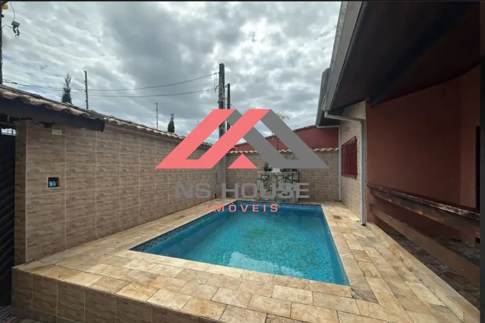 Foto 3 de Casa com 5 quartos à venda, 179m2 em Peruibe - SP