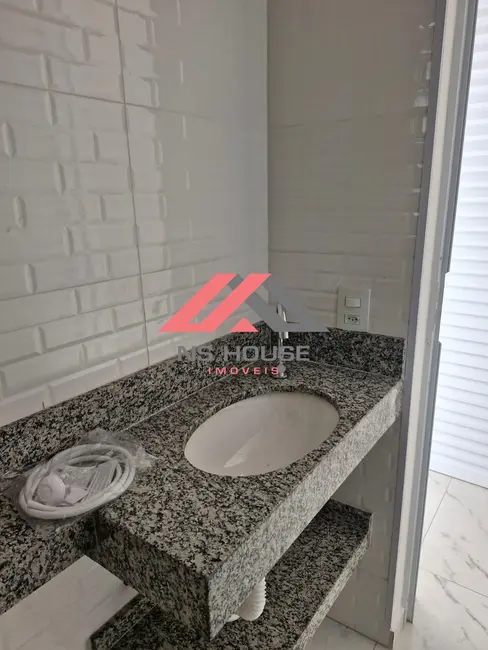 Foto 9 de Casa com 2 quartos à venda, 85m2 em Peruibe - SP