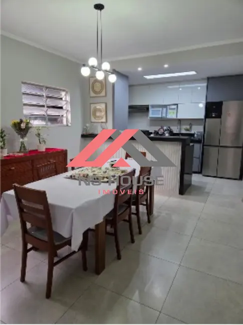 Foto 3 de Casa com 4 quartos à venda, 200m2 em Jardim Monções, Santo Andre - SP