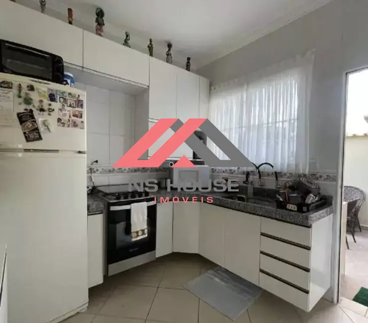 Foto 8 de Casa com 2 quartos à venda, 80m2 em Itanhaem - SP