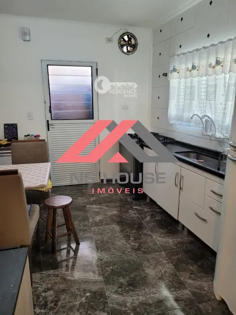 Casa com 4 quartos à venda, 136m2 em Nova Gerty, Sao Caetano Do Sul - SP - imagem 3 Foto 3 de Casa com 4 quartos à venda, 136m2 em Nova Gerty, Sao Caetano Do Sul - SP