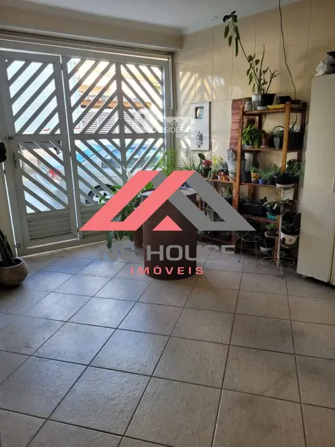 Casa com 4 quartos à venda, 136m2 em Nova Gerty, Sao Caetano Do Sul - SP - imagem 9 Foto 9 de Casa com 4 quartos à venda, 136m2 em Nova Gerty, Sao Caetano Do Sul - SP