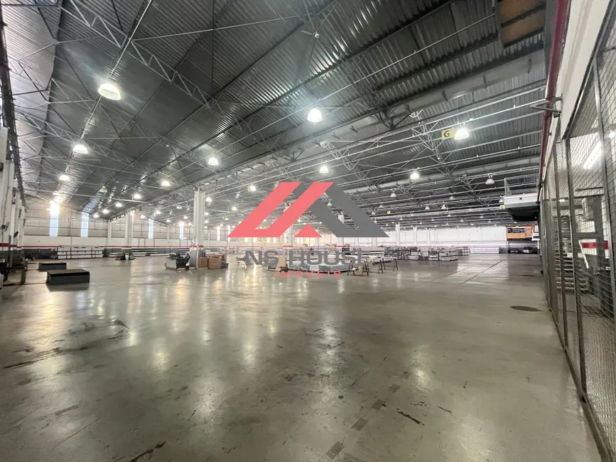 Armazém / Galpão à venda e para alugar, 10200m2 em Centro, Diadema - SP - imagem 2 Foto 2 de Armazém / Galpão à venda e para alugar, 10200m2 em Centro, Diadema - SP