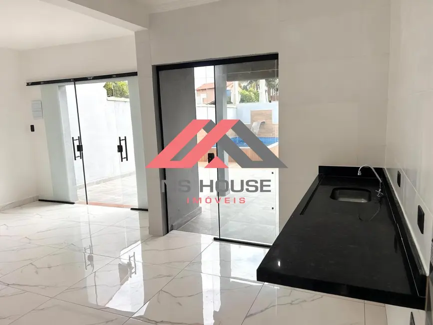 Foto 4 de Casa com 2 quartos à venda, 80m2 em Itanhaem - SP