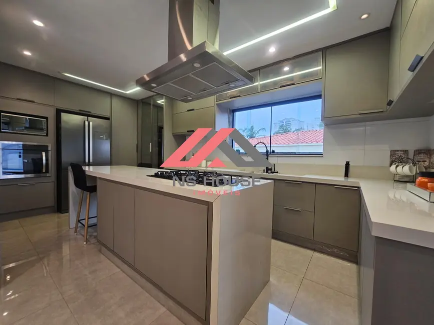 Casa com 3 quartos à venda, 350m2 em Jardim São Caetano, Sao Caetano Do Sul - SP - imagem 9 Foto 9 de Casa com 3 quartos à venda, 350m2 em Jardim São Caetano, Sao Caetano Do Sul - SP