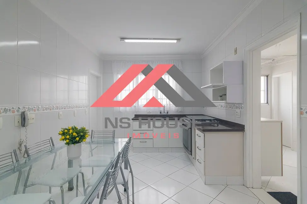 Foto 6 de Apartamento com 4 quartos para alugar, 140m2 em Santo Antônio, Sao Caetano Do Sul - SP