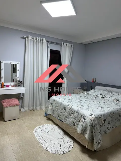 Casa com 4 quartos à venda, 225m2 em Osvaldo Cruz, Sao Caetano Do Sul - SP - imagem 7 Foto 7 de Casa com 4 quartos à venda, 225m2 em Osvaldo Cruz, Sao Caetano Do Sul - SP