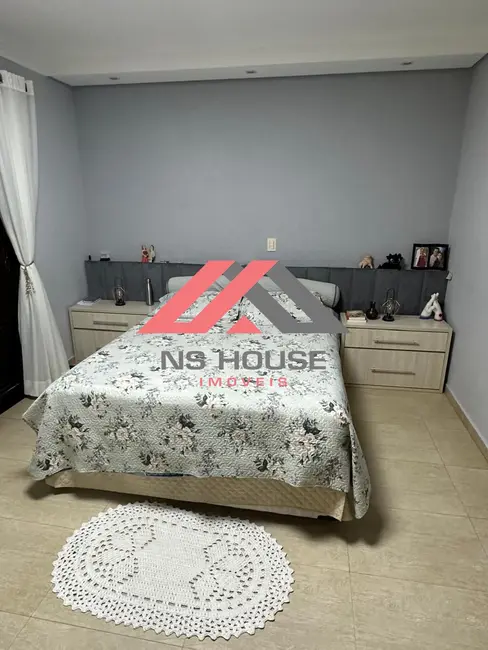 Casa com 4 quartos à venda, 225m2 em Osvaldo Cruz, Sao Caetano Do Sul - SP - imagem 5 Foto 5 de Casa com 4 quartos à venda, 225m2 em Osvaldo Cruz, Sao Caetano Do Sul - SP