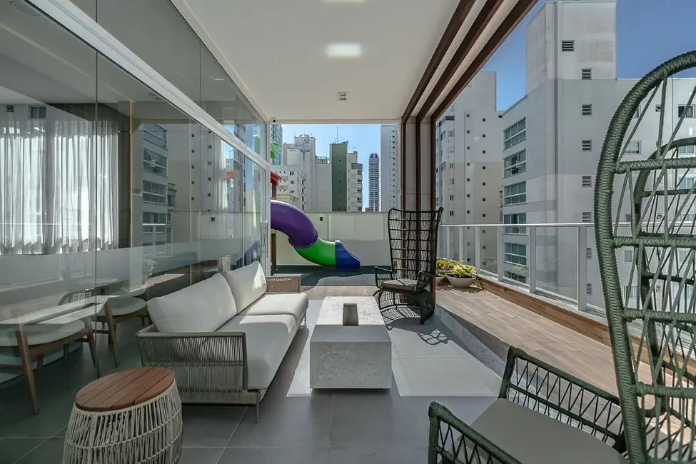 Apartamento com 3 quartos à venda, 123m2 em Centro, Balneario Camboriu - SC - imagem 8 Foto 8 de Apartamento com 3 quartos à venda, 123m2 em Centro, Balneario Camboriu - SC