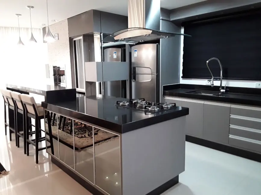 Foto 1 de Apartamento com 3 quartos à venda, 128m2 em Centro, Balneario Camboriu - SC