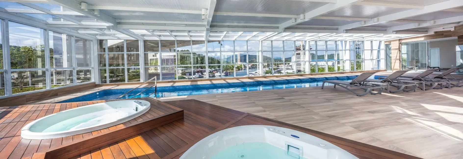 Cobertura com 5 quartos à venda, 475m2 em Centro, Balneario Camboriu - SC - imagem 5 Foto 5 de Cobertura com 5 quartos à venda, 475m2 em Centro, Balneario Camboriu - SC