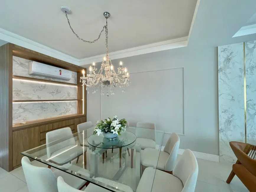 Apartamento com 3 quartos à venda, 260m2 em Centro, Balneario Camboriu - SC - imagem 9 Foto 9 de Apartamento com 3 quartos à venda, 260m2 em Centro, Balneario Camboriu - SC