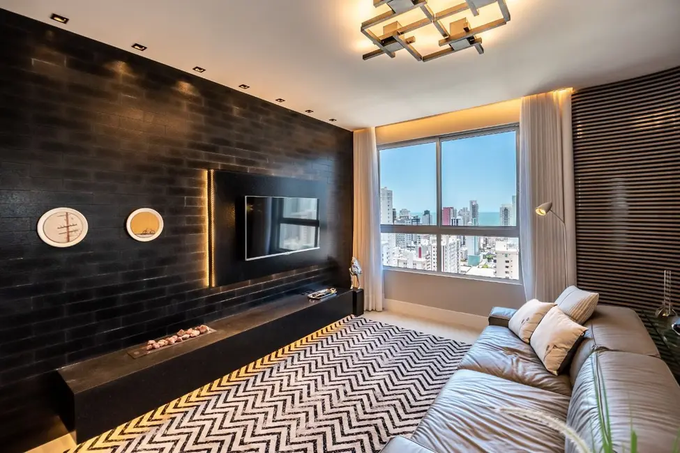 Foto 2 de Apartamento com 2 quartos à venda, 143m2 em Centro, Balneario Camboriu - SC