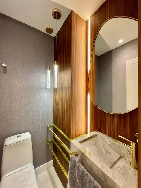 Apartamento com 4 quartos à venda, 182m2 em Centro, Balneario Camboriu - SC - imagem 2 Foto 2 de Apartamento com 4 quartos à venda, 182m2 em Centro, Balneario Camboriu - SC