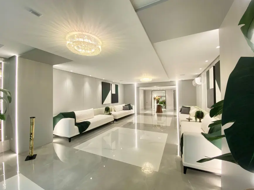 Foto 1 de Apartamento com 3 quartos à venda, 139m2 em Centro, Balneario Camboriu - SC