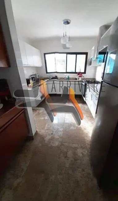 Foto 5 de Casa com 4 quartos à venda, 400m2 em Jardim Bandeirantes, Salto - SP