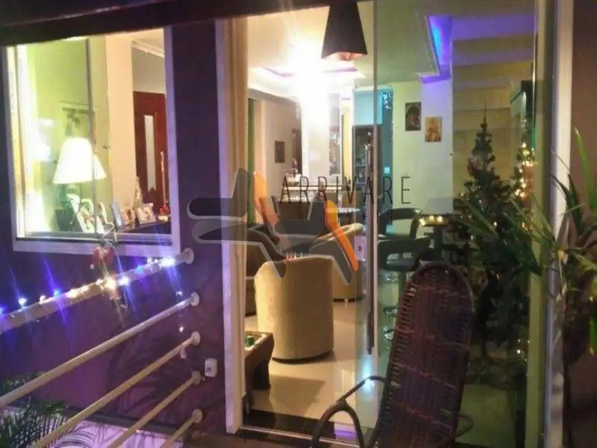 Foto 3 de Casa com 3 quartos à venda, 340m2 em Jardim Celani, Salto - SP