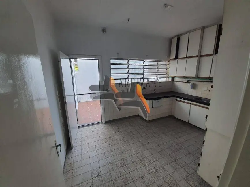 Casa com 3 quartos para alugar, 536m2 em Centro, Salto - SP - imagem 7 Foto 7 de Casa com 3 quartos para alugar, 536m2 em Centro, Salto - SP