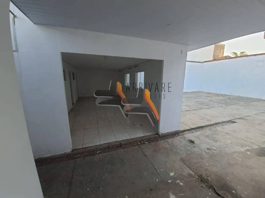 Casa com 3 quartos para alugar, 536m2 em Centro, Salto - SP - imagem 9 Foto 9 de Casa com 3 quartos para alugar, 536m2 em Centro, Salto - SP