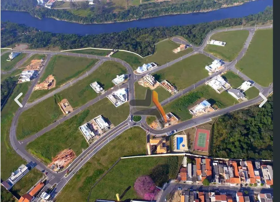 Foto 7 de Terreno / Lote à venda, 420m2 em Jardim Celani, Salto - SP