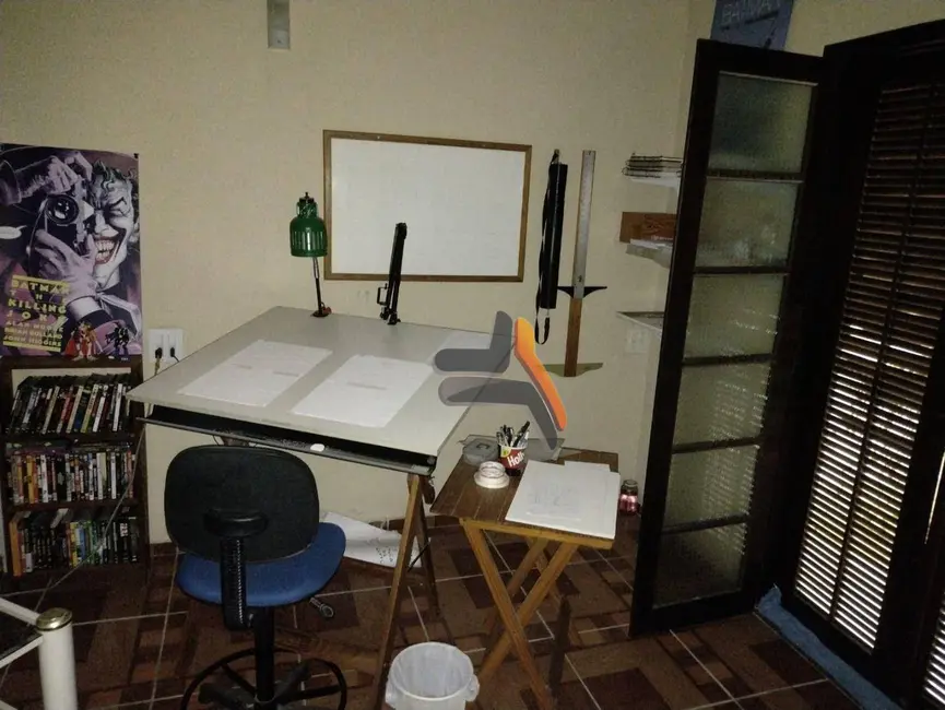 Casa com 4 quartos à venda, 150m2 em Jardim Três Marias, Salto - SP - imagem 9 Foto 9 de Casa com 4 quartos à venda, 150m2 em Jardim Três Marias, Salto - SP