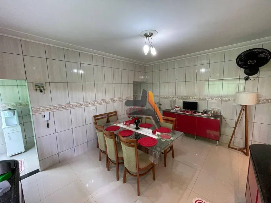 Foto 5 de Sobrado com 4 quartos à venda, 195m2 em Jardim Santa Marta, Salto - SP