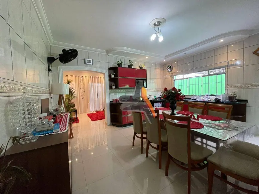 Foto 7 de Sobrado com 4 quartos à venda, 195m2 em Jardim Santa Marta, Salto - SP