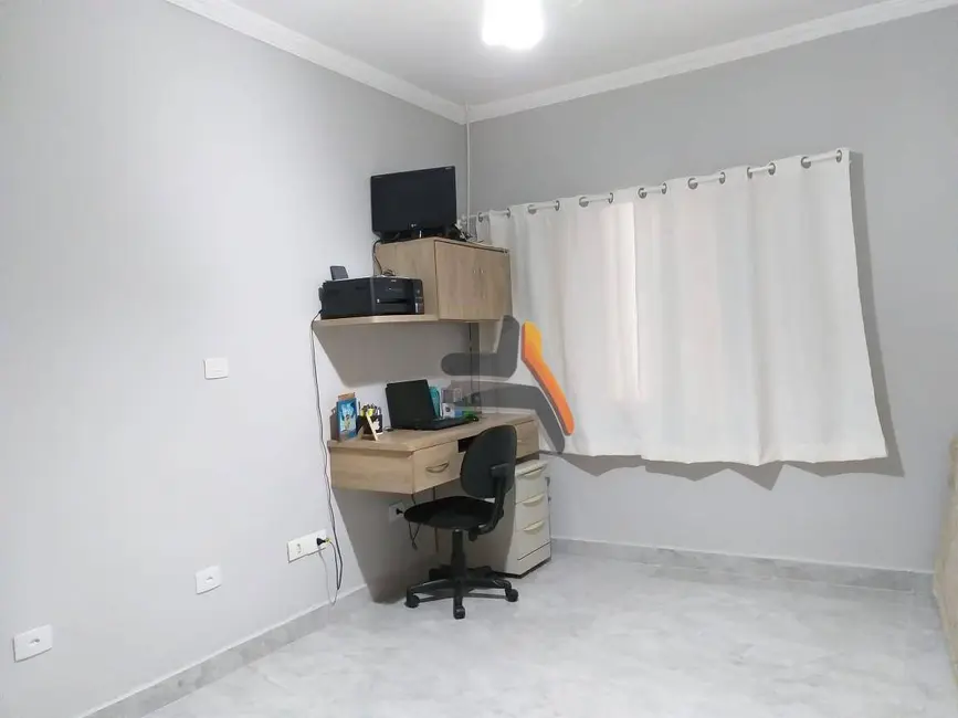 Foto 6 de Casa com 3 quartos à venda, 275m2 em Jardim Celani, Salto - SP